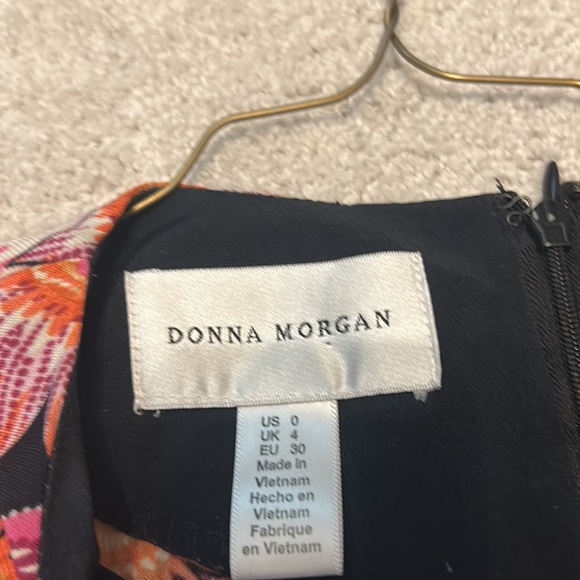 Long sleeve Donna Morgan size 0 dress - Picture 2 of 3